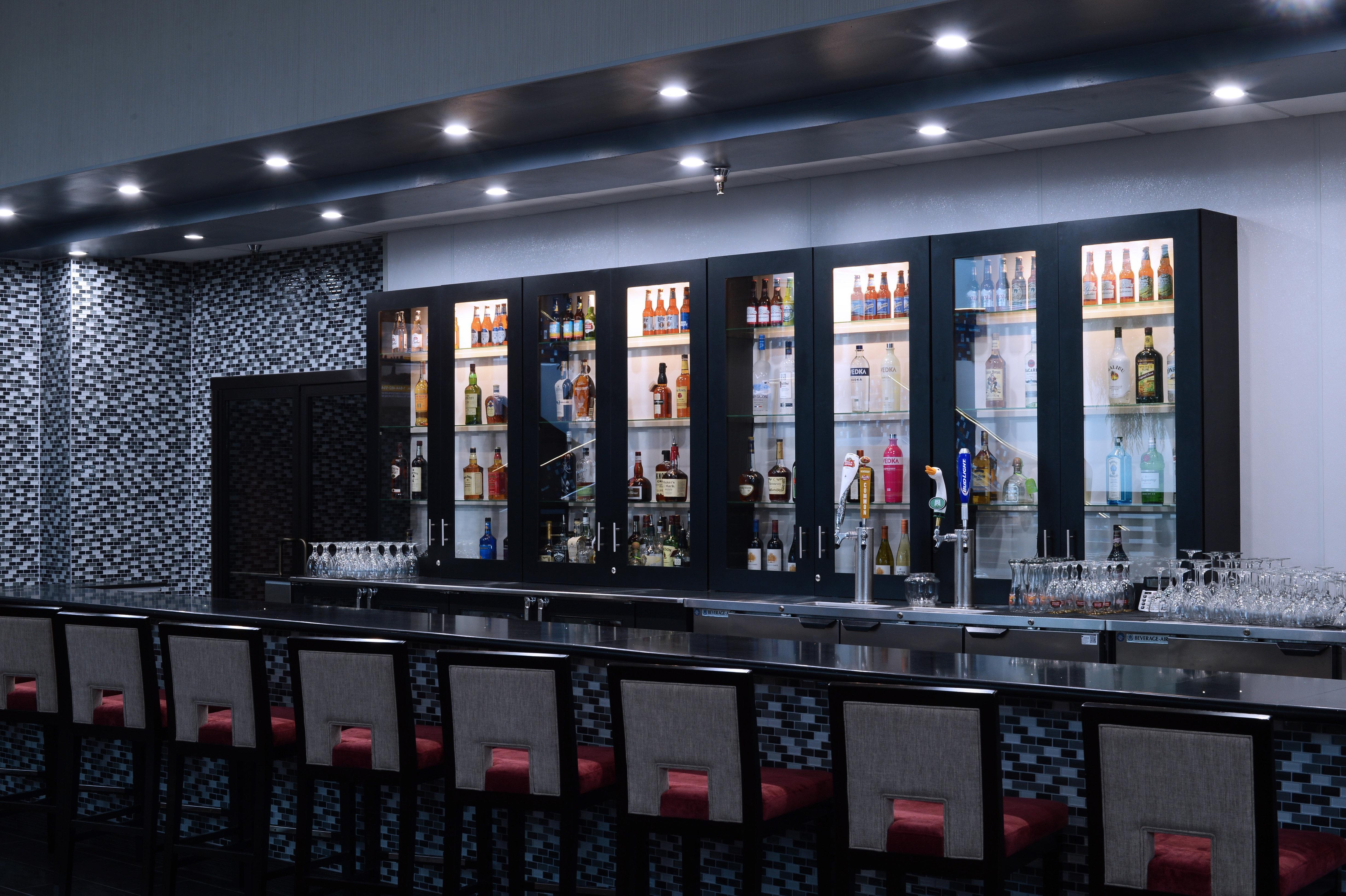 路易斯维尔东假日酒店 - 斯特波 路易斯威尔 外观 照片